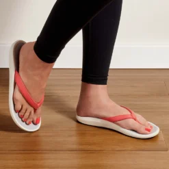 Slipper OluKai Women Pi'Oe Hot Coral Mist Grey -Teva Verkoopwinkel 20443hcdw102wpioehtcmgrwebopt1024x1024